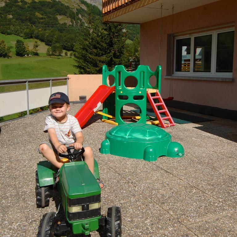 Hotel Viktoria-Leukerbad-Therme Buitenkant foto