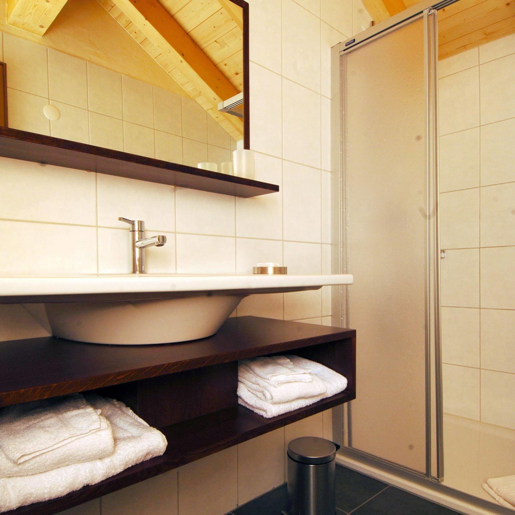 Hotel Viktoria-Leukerbad-Therme Buitenkant foto