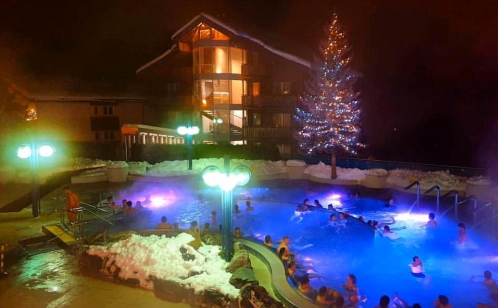 Hotel Viktoria-Leukerbad-Therme Buitenkant foto